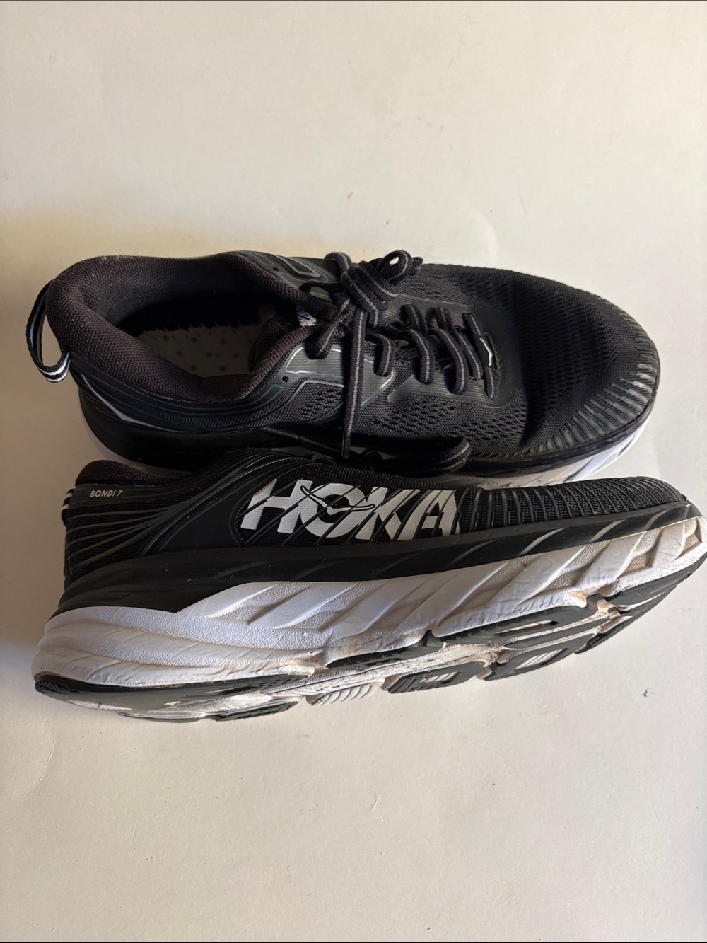 Hoka Bondi 7 Women’s 8 D wide Running Sneakers